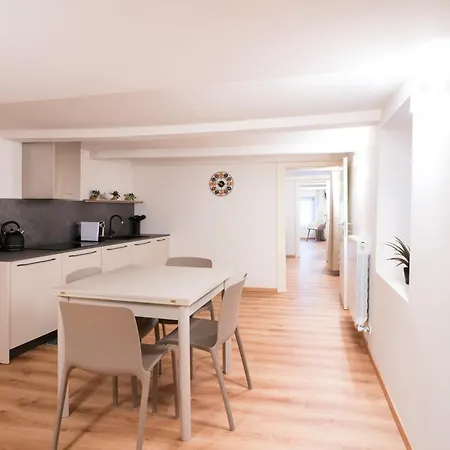 아파트 - Croix-de-ville *